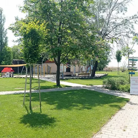 Nosztalgia Prázdninový dům Balatonkenese