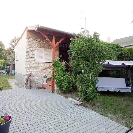 Holiday home Nosztalgia Balatonkenese